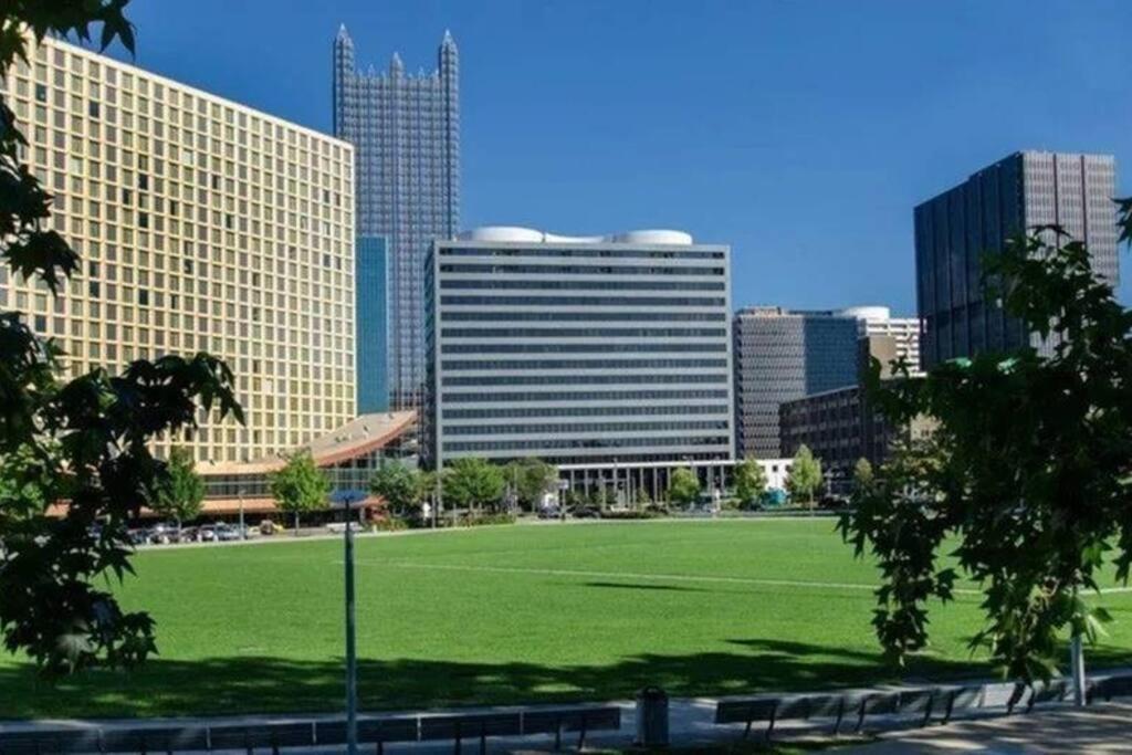 Sprawling Stadium Views Wonderful Location 24-7 Parking Gym Lounge Pittsburgh Eksteriør bilde