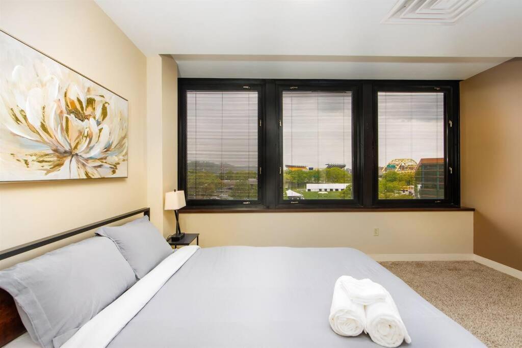 Sprawling Stadium Views Wonderful Location 24-7 Parking Gym Lounge Pittsburgh Eksteriør bilde